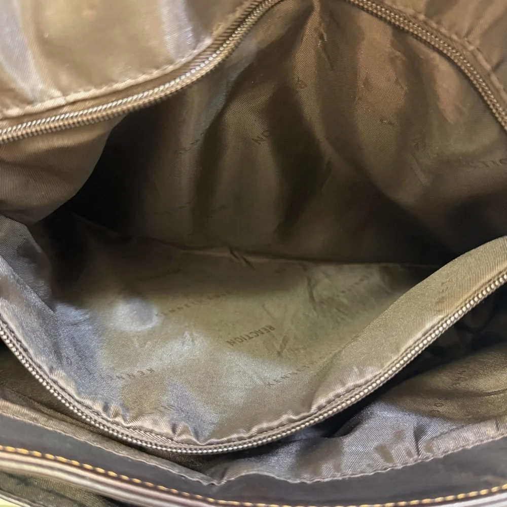 KENNETH COLE REACTION COLOMBIAN LEATHER CROSSBODY MESSENGER BAG